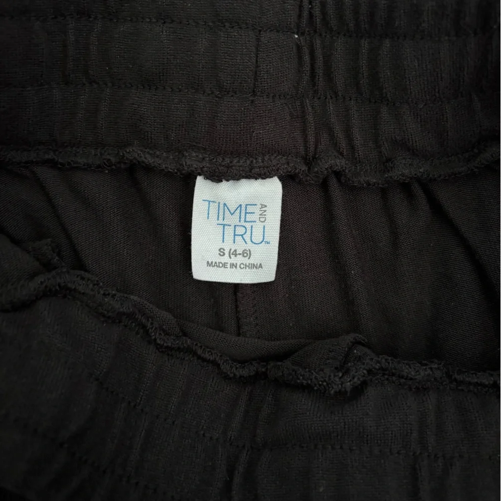 Time and Tru Black sweats - Picture 2 of 2